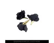 Corsage rose gris foncé pendentif pompon