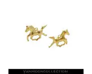 Breloque un cheval en plaqué Or mat