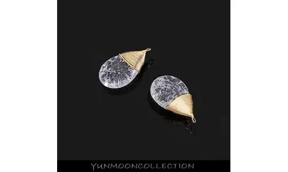 Cristal de quartz fissuré en goutte