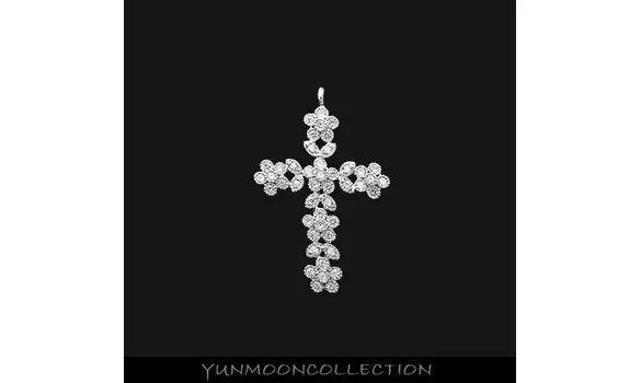 pendentif croix plaqué OR en fleurs