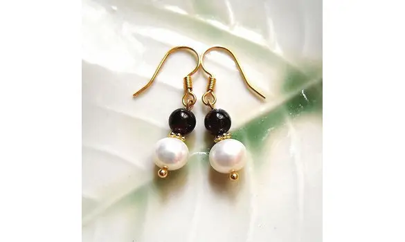 BO en perles d'eau douce et de grenat