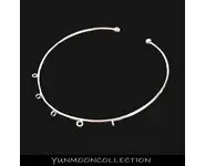 Bracelet avec cinq boucles plaqué argent