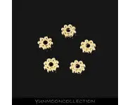 10x mini-fleur en plaqué Or sur laiton